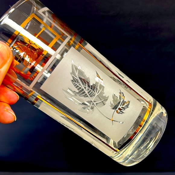 Retro DOMINION GLASS CO set of two frosted fall leaf design glasses - Picture 6 of 8